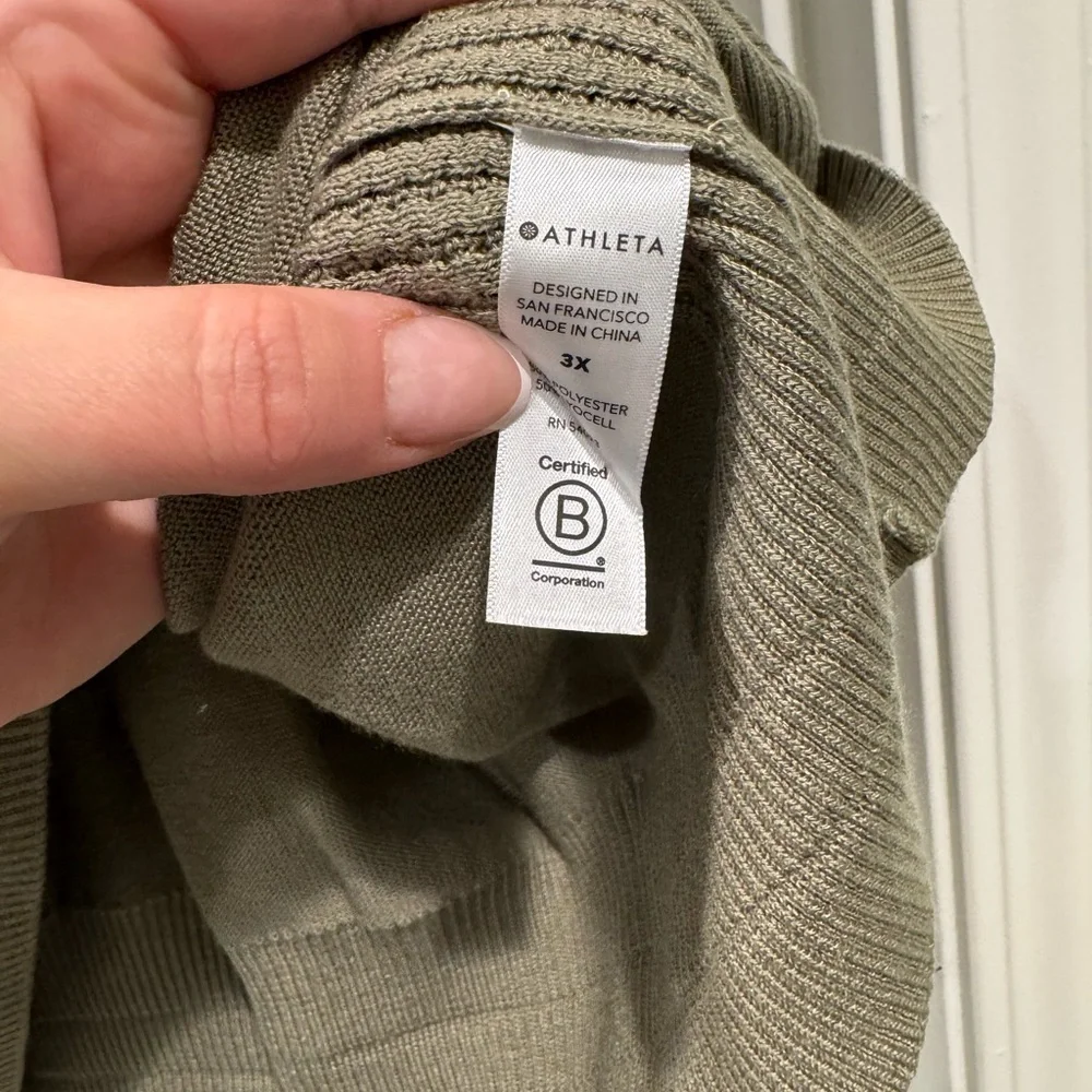 Athleta Olive Green Cropped  Hooded Sweatshirt - Picture 2 of 2